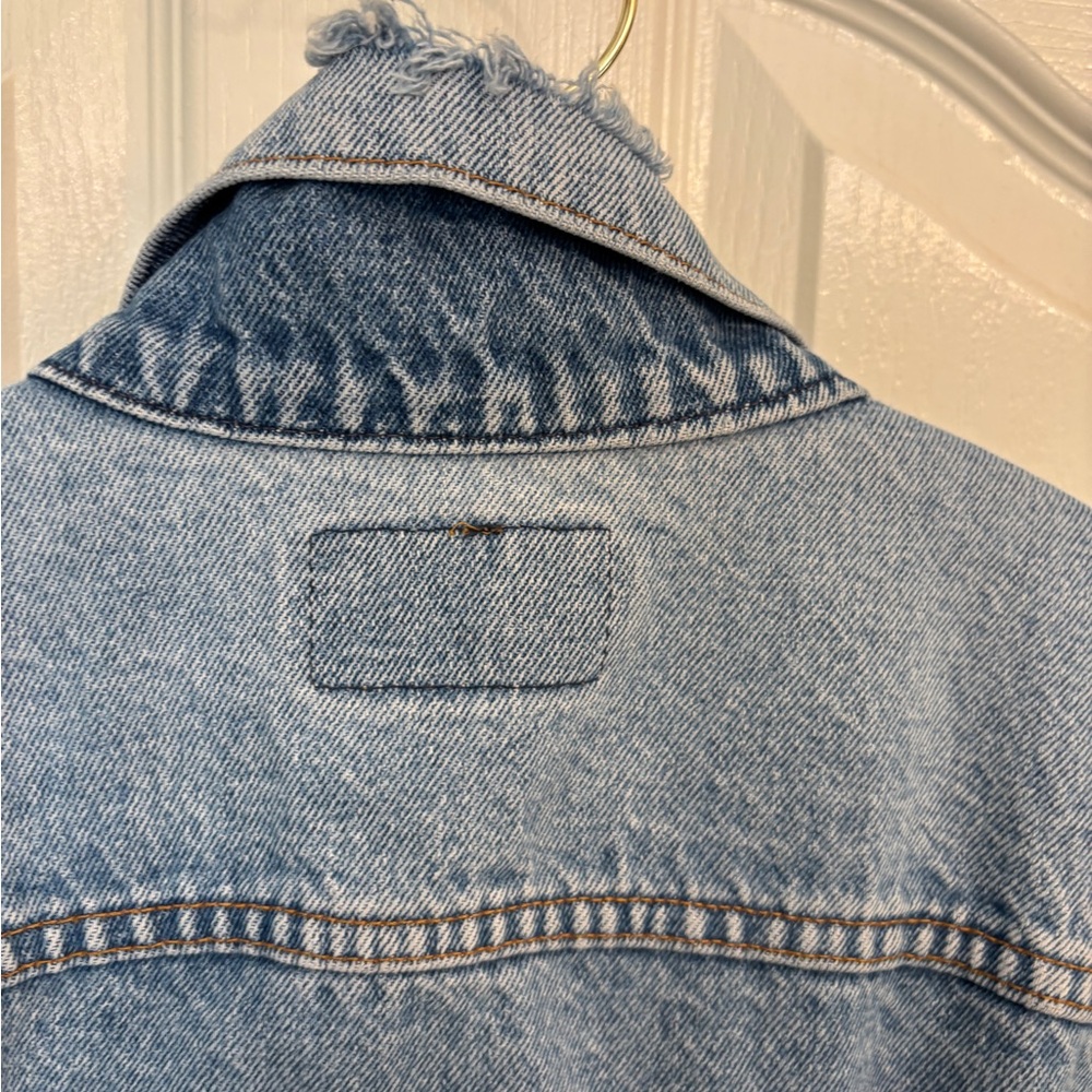 Levi's Denim Cropped Jacket with Pink Painted Stars Size 42 - Picture 6 of 15